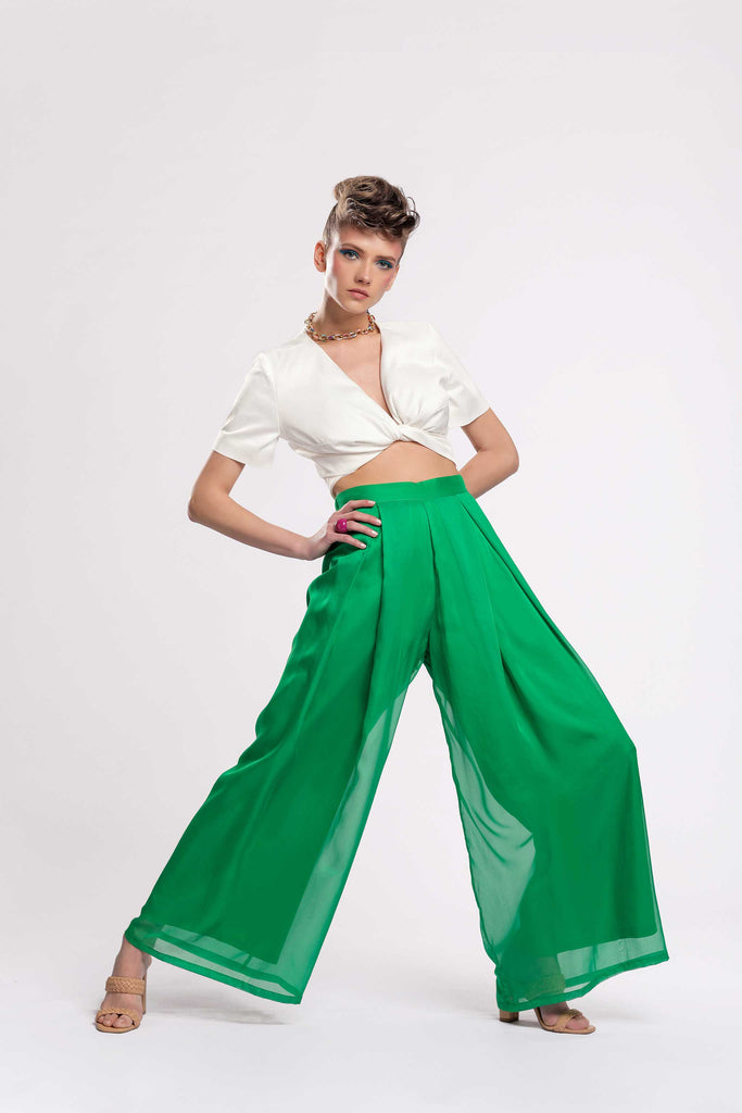  Wide leg trousers Front pleats Elastic waist from the back Concealed zipper fastening Fully lined Fabric: Satin Chiffon jujule lemonie