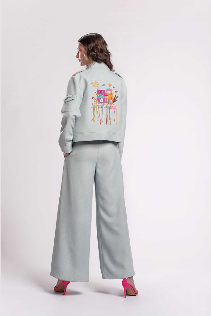 short cargo jacket style featuring our Gemayzeh collection embroidery design on the pockets, shoulders and on the back is just stunning! A high collar and front zipper fastening in Linen fabric! jujule lemonie
